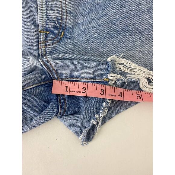 We The Free High Rise Distressed Jean Shorts Mom Shorts High Waist - Size 29 - Picture 5 of 9